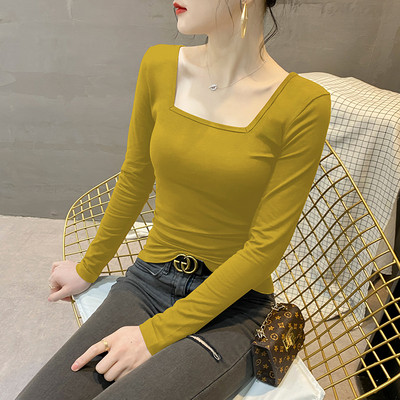 Едноцветна дамска блуза с квадратно деколте