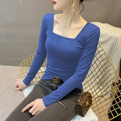 Едноцветна дамска блуза с квадратно деколте