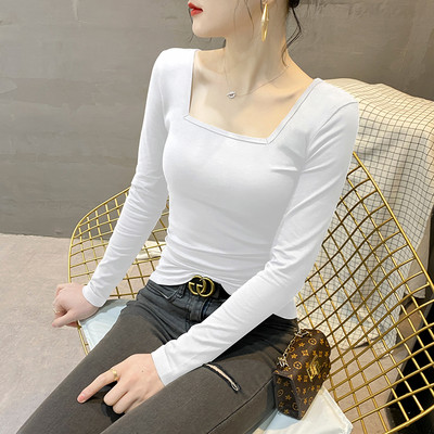 Едноцветна дамска блуза с квадратно деколте