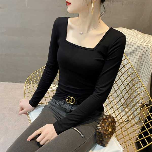 Jednobojna ženska bluza s četvrtastim izrezom