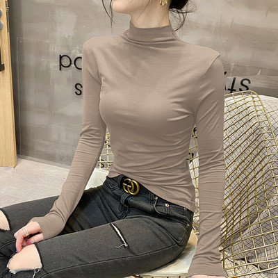 Bluză de damă simplă cu guler polo