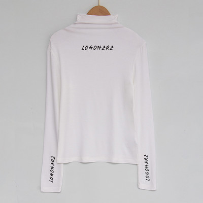 Втален модел дамска блуза с поло яка и надпис