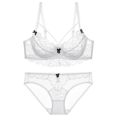Intimni ženski čipkani komplet iz dva dijela - bikini i grudnjak