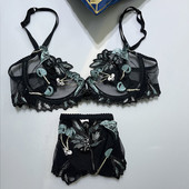 Lillemotiividega naiste komplekt