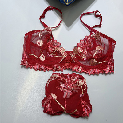 Lillemotiividega naiste komplekt