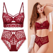 Nėriniuota liemenėlė aukštu liemeniu ir bikinio rinkinys