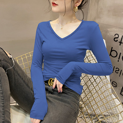 Дамска блуза изчистен модел с V-образно деколте