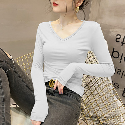 Дамска блуза изчистен модел с V-образно деколте