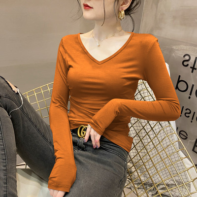 Дамска блуза изчистен модел с V-образно деколте