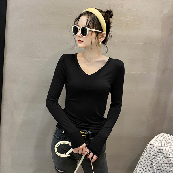 Дамска блуза изчистен модел с V-образно деколте