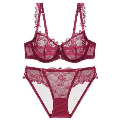 Set dama din doua piese din dantela cu bretele reglabile