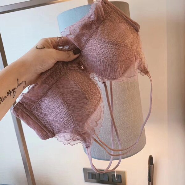 Intimni ženski dvodijelni komplet - grudnjak i gaćice