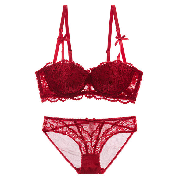 Ženski set donjeg rublja - grudnjak i gaćice s čipkom