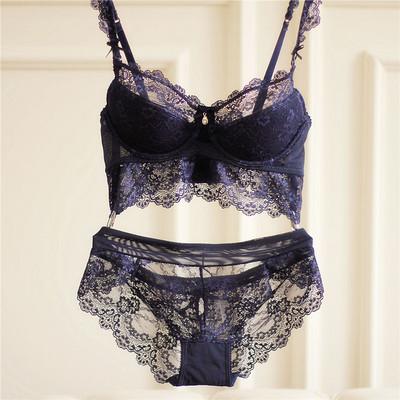 Žensko dvodijelno donje rublje s čipkom