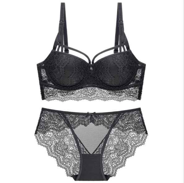 Modni ženski set grudnjaka i gaćica od čipke