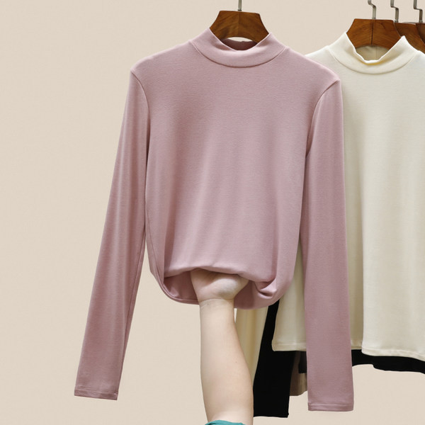 Ženska bluza sa visokom polo kragnom - čisti model