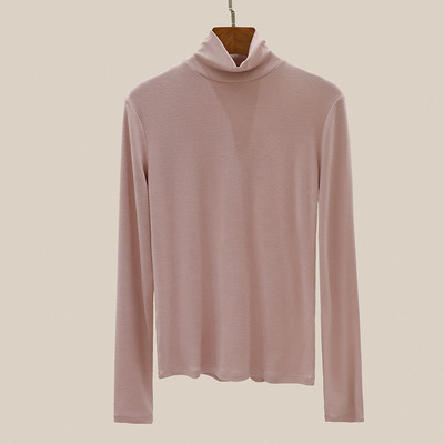 Нов модел блуза с дълъг ръкав и висока поло