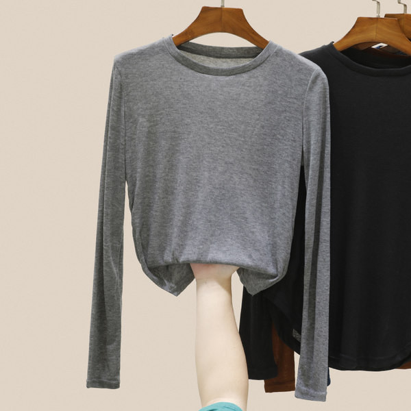 Jednobojna ženska bluza dugih rukava s okruglim izrezom