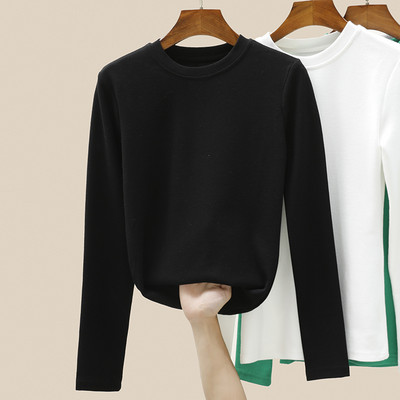 Изчистен модел дамска блуза с овално деколте