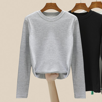 Изчистен модел дамска блуза с овално деколте