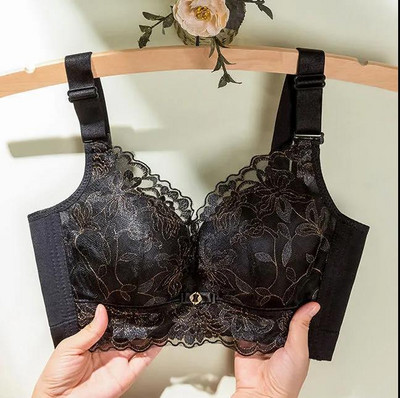 Moteriška laisvalaikio liemenėlė su siuvinėjimais ir reguliuojamais petnešėlėmis