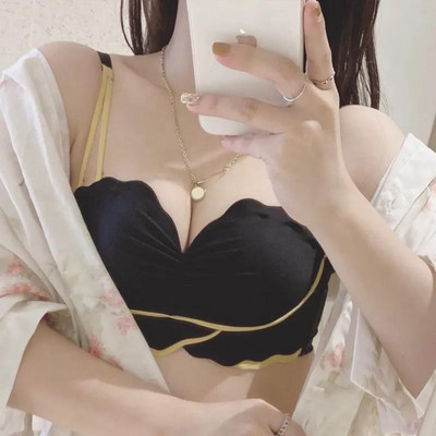 Dviejų dalių moteriška krūtinė liemenėlė ir bikinio apatinės dalies komplektas