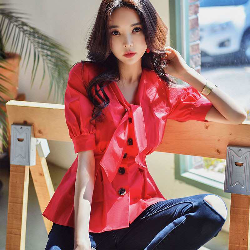 Dabuwawa Elegantna crvena bluza s V izrezom i gumbom za kravatu sprijeda Ženske majice s lanternastim rukavima Jednobojne elegantne košulje Bluze za uredske dame DT1BST011