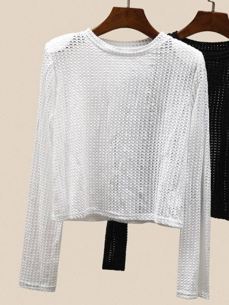 Ležerna bluza s ovalnim izrezom i dugim rukavima novi model