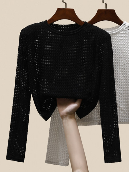 Ležerna bluza s ovalnim izrezom i dugim rukavima novi model