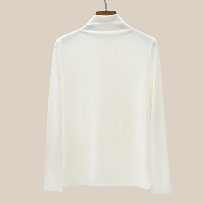 Ženska bluza s visokim ovratnikom i printom