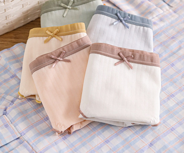 Naiste mitmevärvilised puuvillased aluspüksid