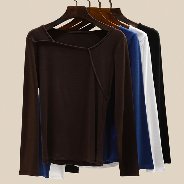 Ühevärviline naiste kandilise kaelusega pluus