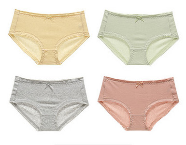 Ženski bikini tange - set od 4 komada