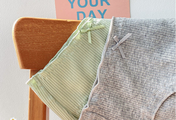 Ženski bikini tange - set od 4 komada