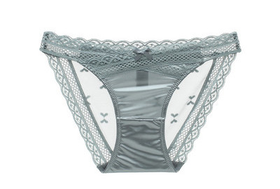 Ženske gaćice s trakom i čipkom