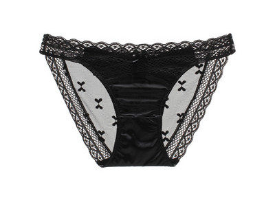 Ženske gaćice s trakom i čipkom