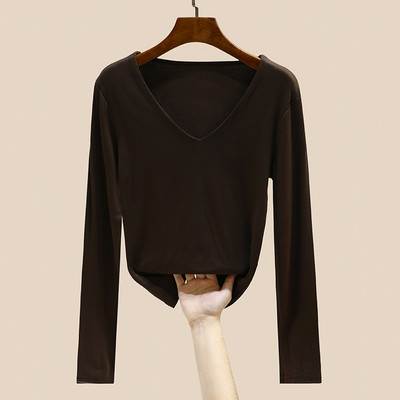 Дамска ежедневна блуза с V- образно деколте