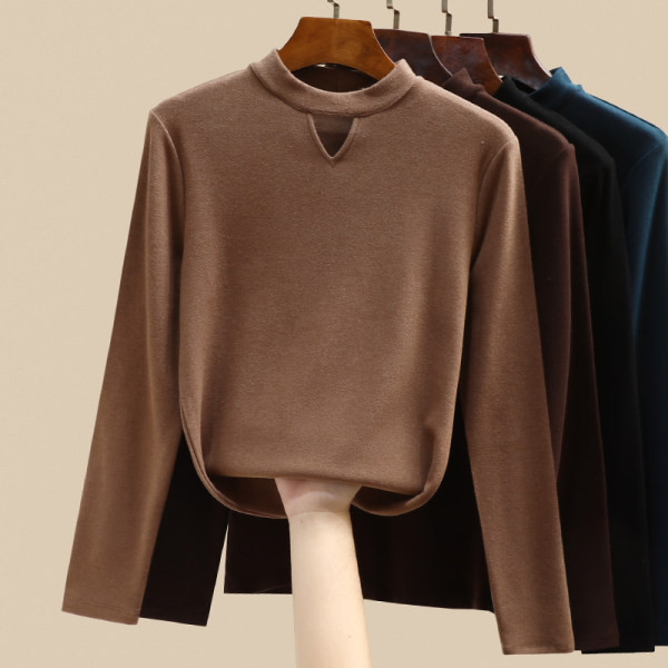 Moteriška laisvalaikio palaidinė su ovalia iškirpte ir iškirpta dalimi