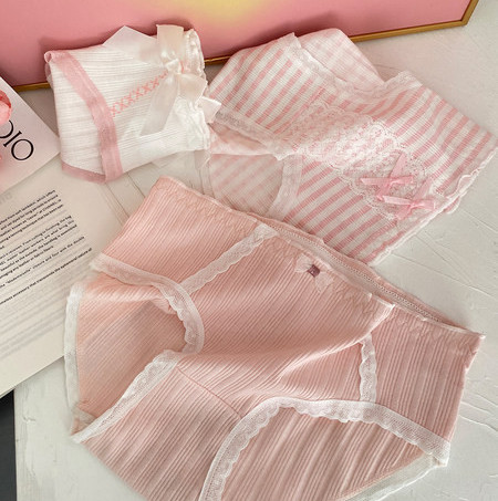 Ženske gaćice s trakom