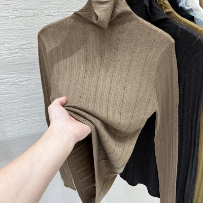 Női alkalmi blúz pólógallérral és mintával