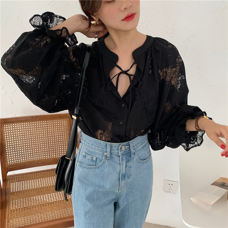 Rudeniniai nėriniai korėjietiška palaidinė, moteriška 2021 m. Nauji Žibintų rankovių marškiniai su V formos iškirpte Moteriški palaidi megztiniai Seksualūs palaidinės moteriškos palaidinės 10202