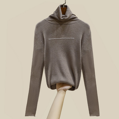 Дамска блуза с висока яка