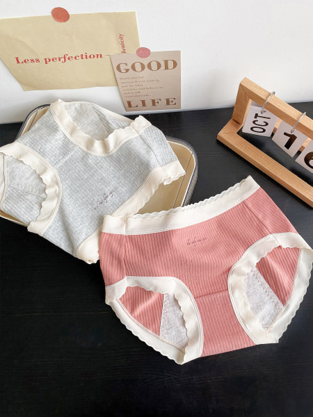 Ženske gaćice od prozračnog materijala s printom