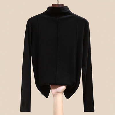 Novi model ženske bluze sa polo kragnom i dugim rukavima