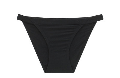 Slip de damă de culoare uni, confecționat din țesătură respirabilă, cu talie înaltă