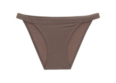 Slip de damă de culoare uni, confecționat din țesătură respirabilă, cu talie înaltă