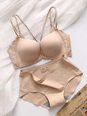 Női melltartó csipkével és elöl rögzítéssel