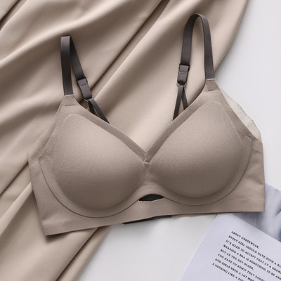 Vienspalvė moteriška liemenėlė su trikampiais kaušeliais