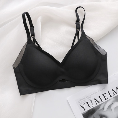 Vienspalvė moteriška liemenėlė su trikampiais kaušeliais