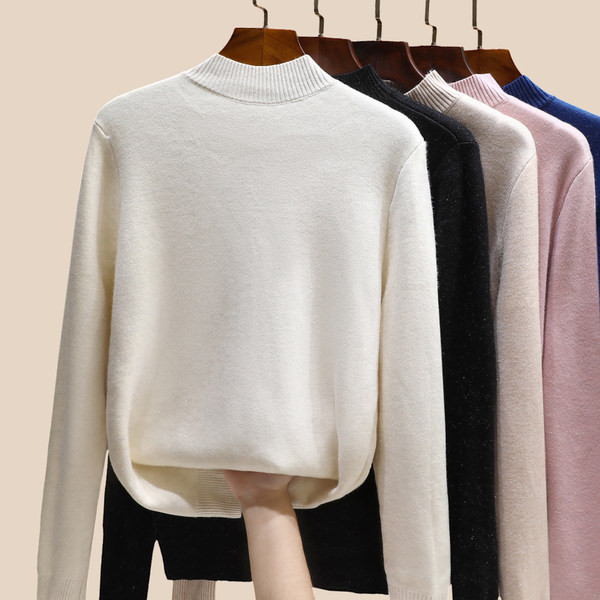 Дамска блуза с дълъг ръкав и поло яка подходяща за ежедневието